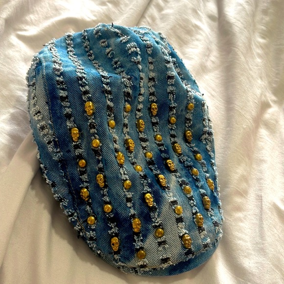 Cool hat 🧢 - Picture 2 of 4